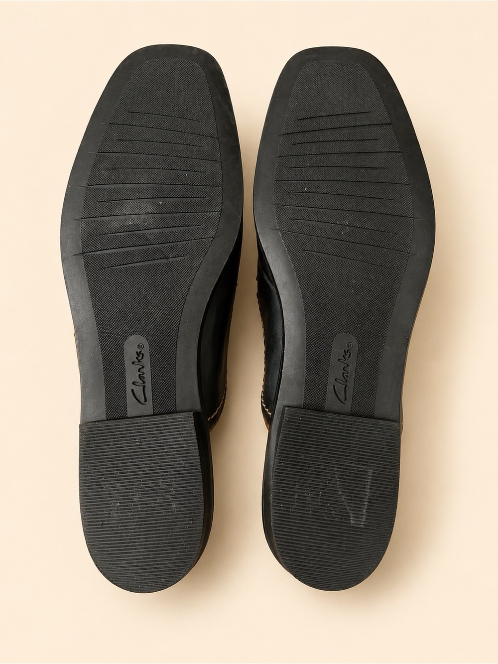NEW Clarks Black Leather Mule Loafers Slip-On Comfort Shoes Women’s-11 - Picture 4 of 5